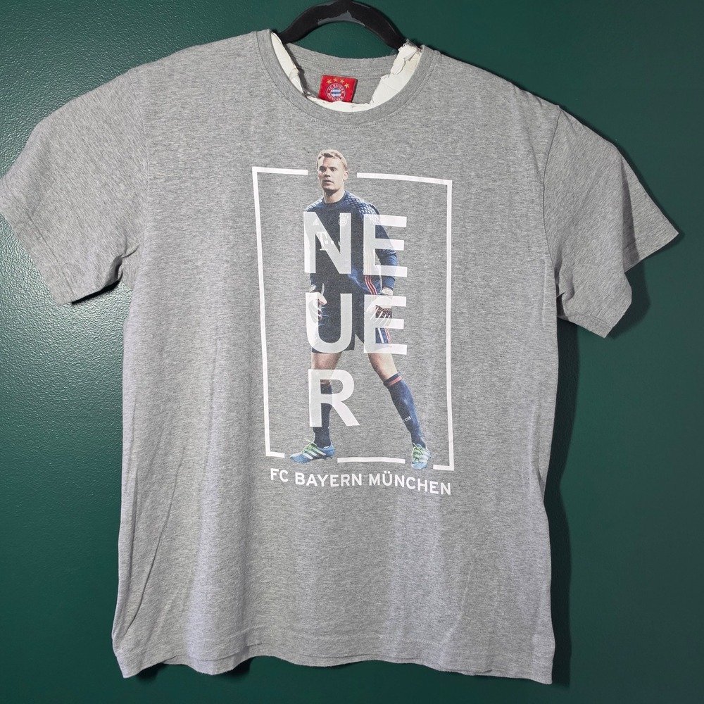 FC Bayern Munchen Manuel Neuer Graphic T-Shirt Mens Large Gray Soccer Tee